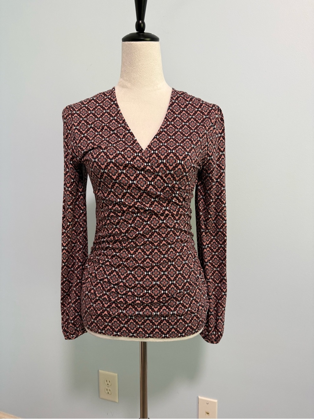 Boden Women's Size 6 Elodie V-Neck‎ Wrap Top Long Sleeve Floral Stretch
